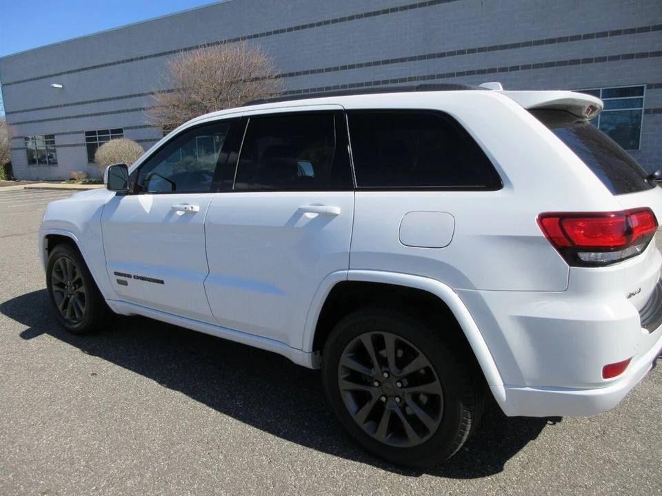 2017 Jeep WK2 Grand Cherokee - Image 23 of 24