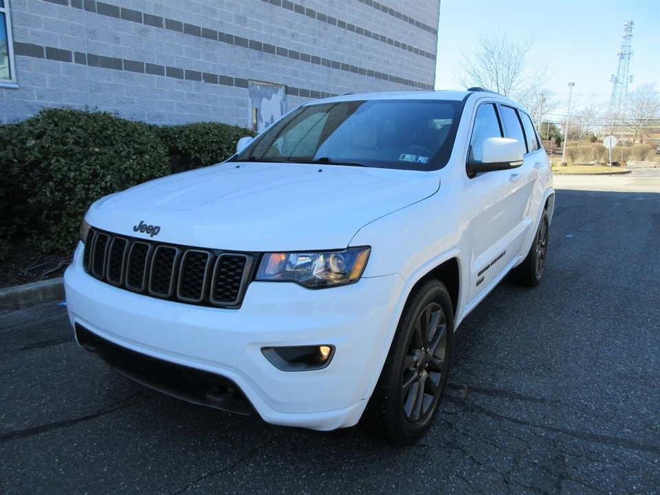 2017 Jeep WK2 Grand Cherokee - Image 17 of 24