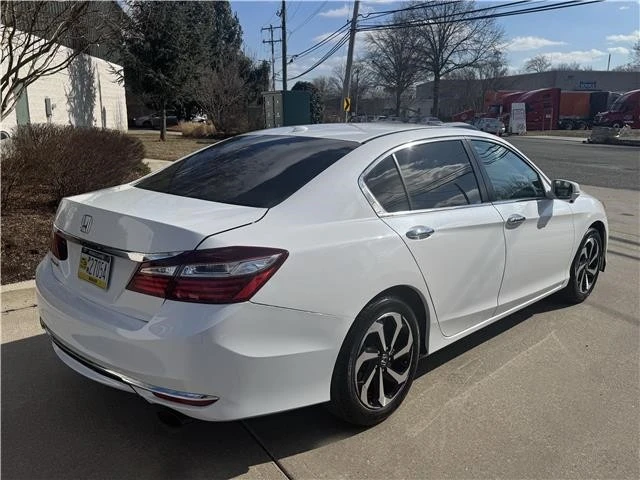 2017 Honda Accord 9th Gen - Image 3 of 21