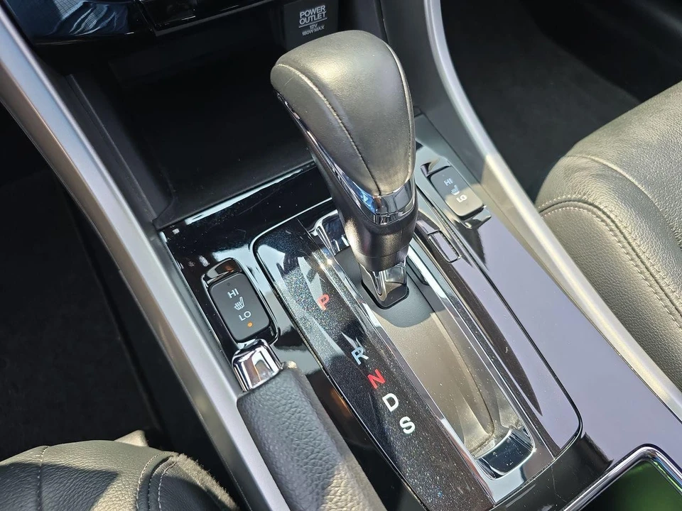 2017 Honda Accord 9th Gen - Image 10 of 12