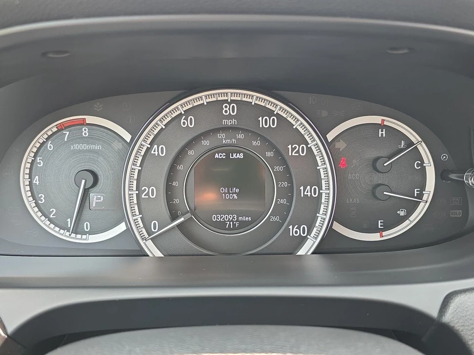 2017 Honda Accord 9th Gen - Image 11 of 12