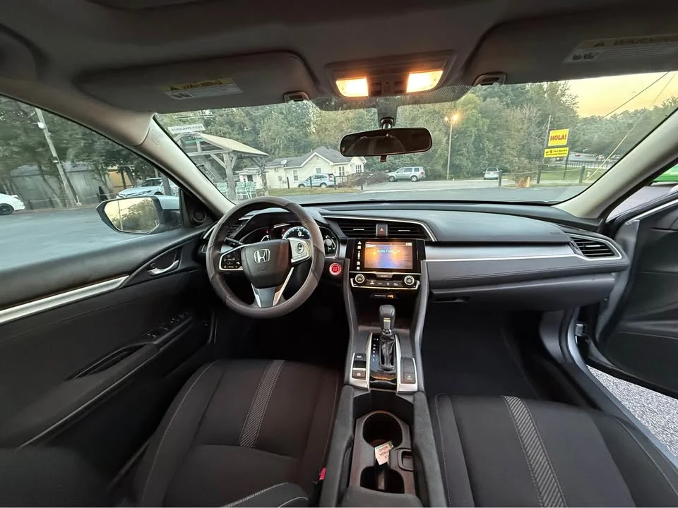 2017 Honda Civic 10th Gen - Image 8 of 10