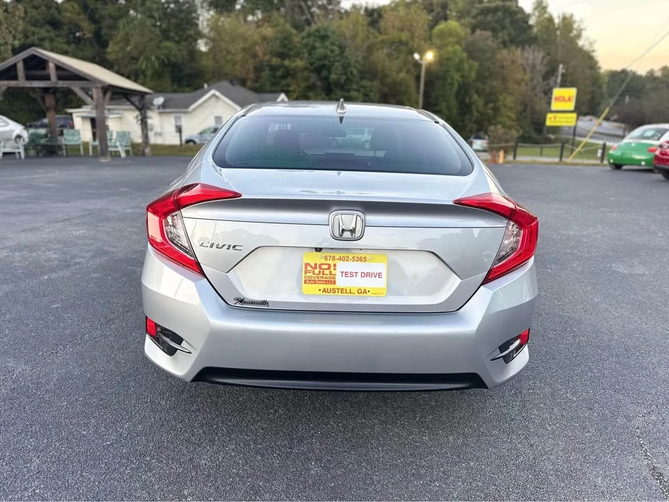 2017 Honda Civic 10th Gen - Image 6 of 10
