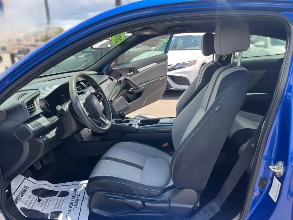 2017 Honda Civic 10th Gen - Image 4 of 5