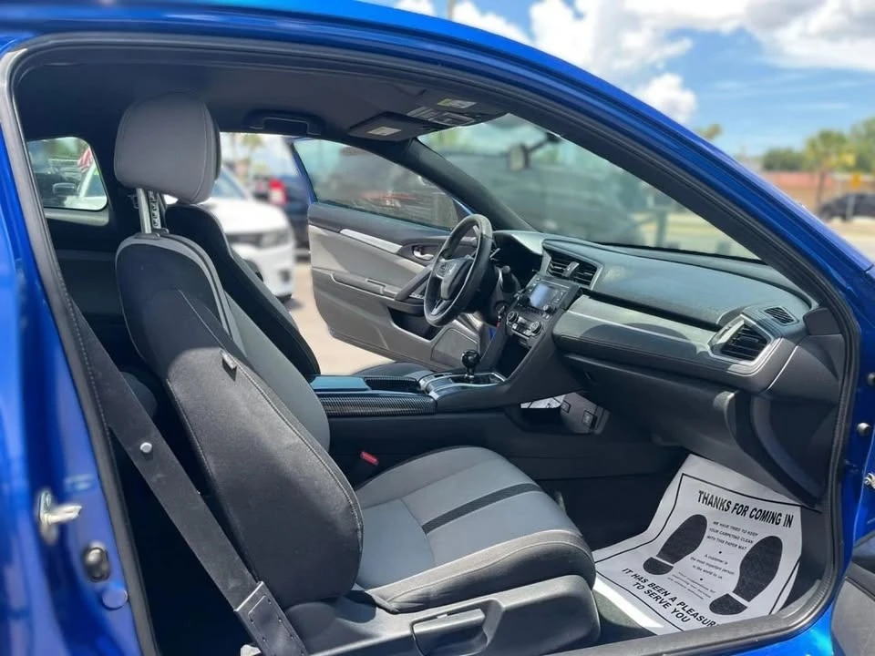 2017 Honda Civic 10th Gen - Image 3 of 5