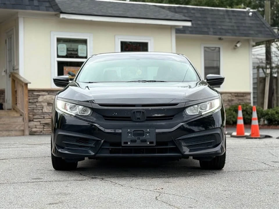 2017 Honda Civic 10th Gen - Image 4 of 10