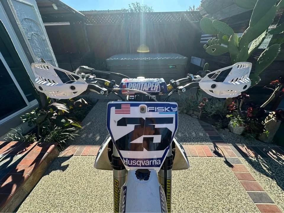 2017 Husqvarna - Image 7 of 10