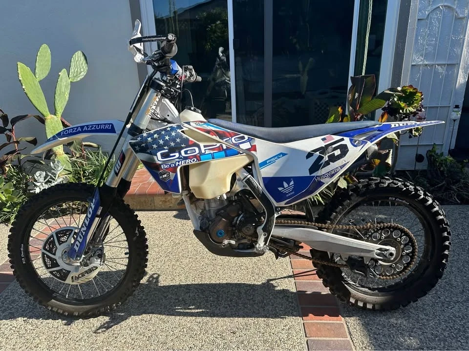2017 Husqvarna - Image 2 of 10