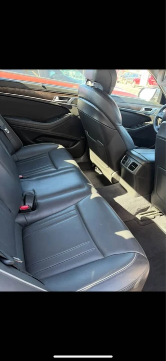 2017 Hyundai Genesis - Image 7 of 7