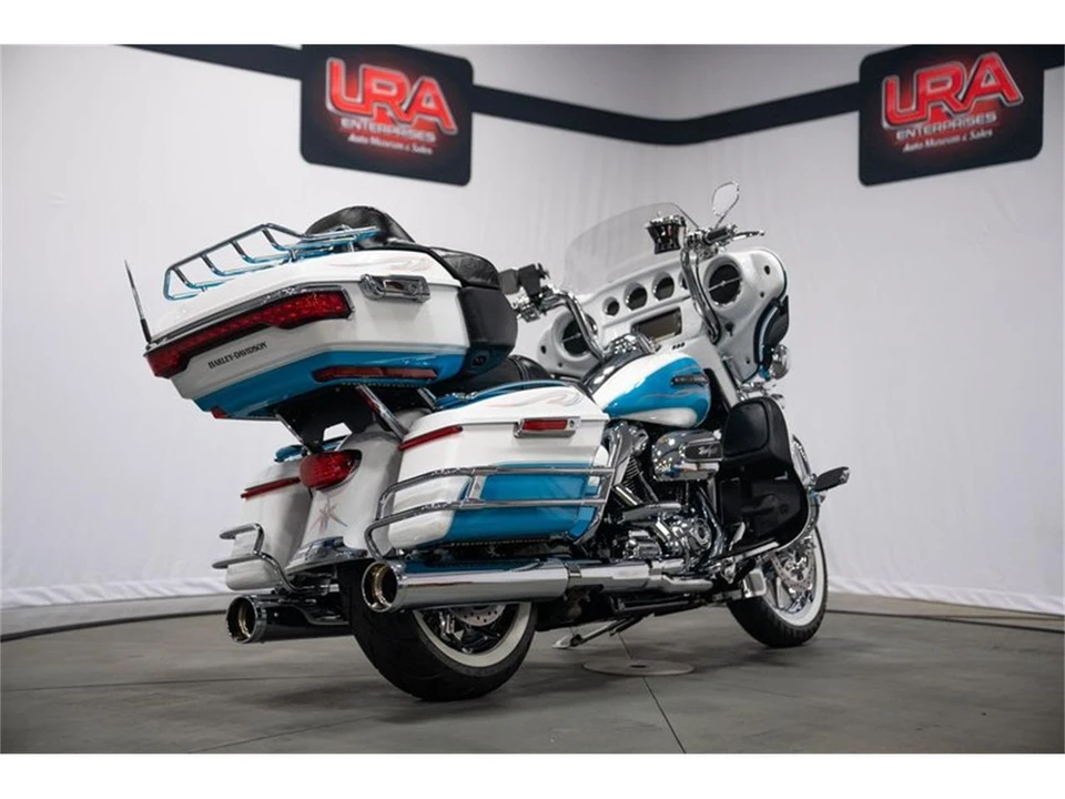 2017 Harley-Davidson Touring Milwaukee-Eight - Image 3 of 31