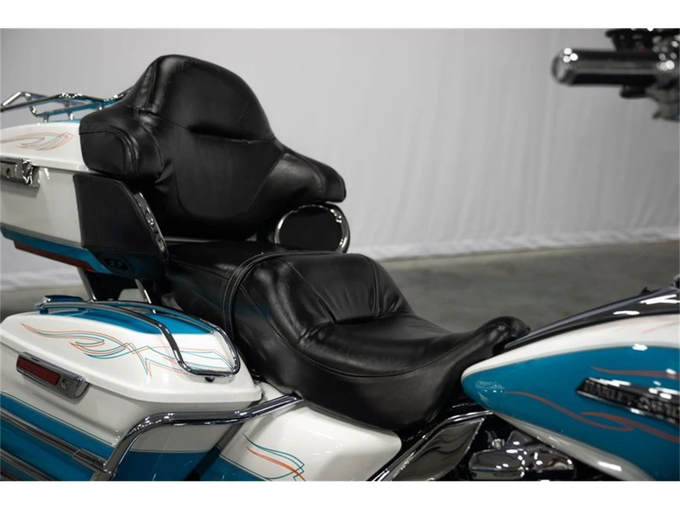 2017 Harley-Davidson Touring Milwaukee-Eight - Image 24 of 31