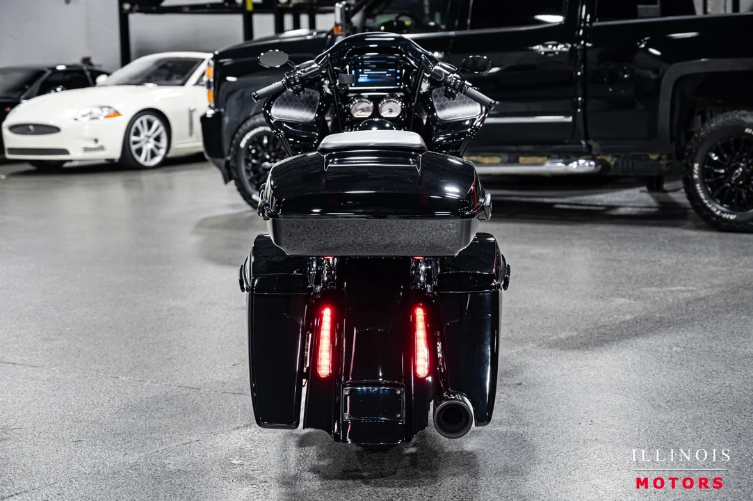 2017 Harley-Davidson Touring Milwaukee-Eight - Image 4 of 21