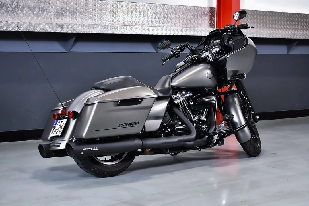 2017 Harley-Davidson Touring Milwaukee-Eight - Image 8 of 30