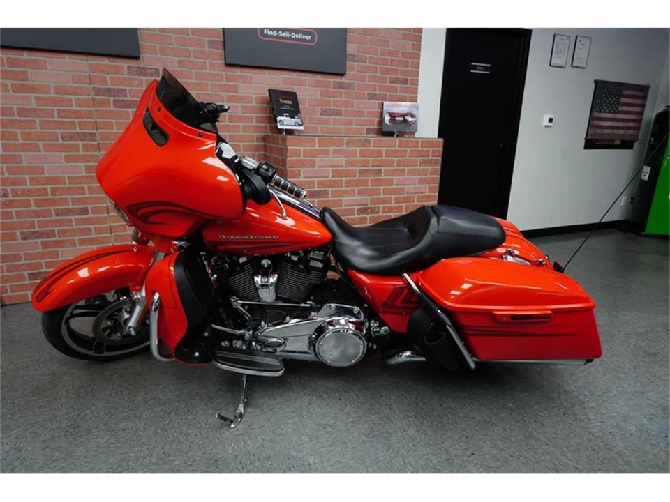 2017 Harley-Davidson Touring Milwaukee-Eight - Image 4 of 31