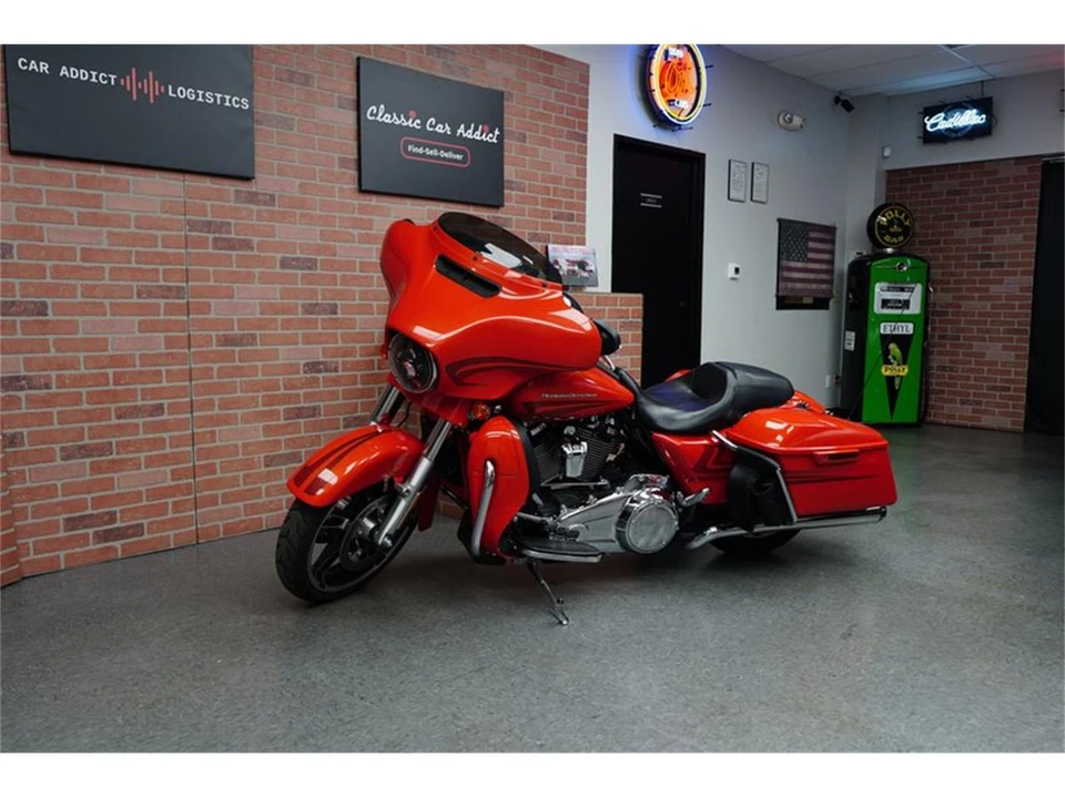 2017 Harley-Davidson Touring Milwaukee-Eight - Image 8 of 31