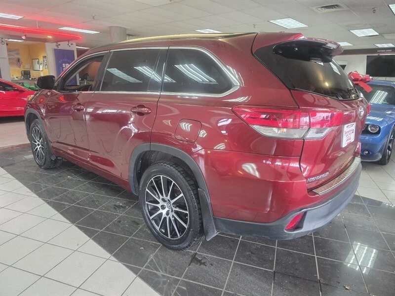 2017 Toyota Highlander - Image 4 of 4