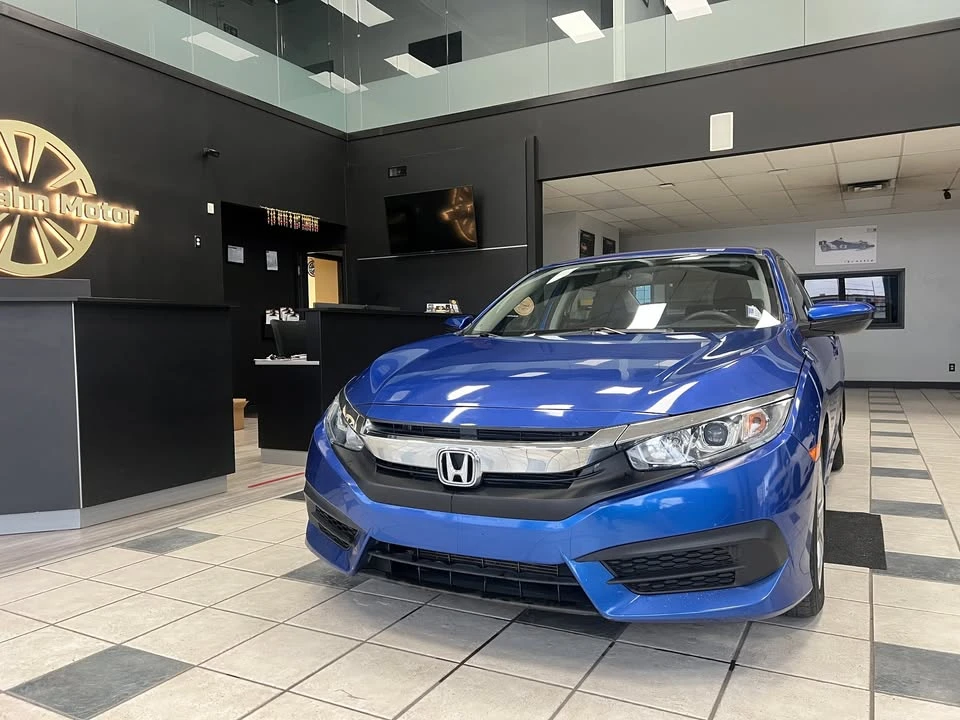 2017 Honda Civic 10th Gen - Image 5 of 19