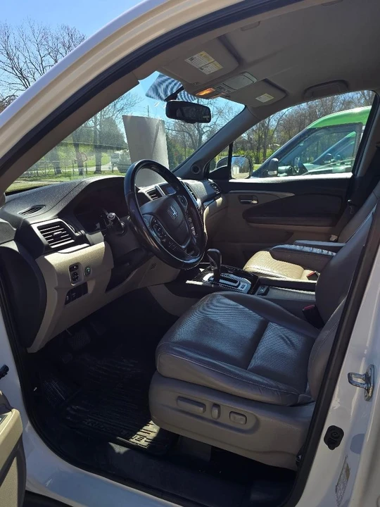 2017 Honda Ridgeline 2nd Gen - Image 2 of 3