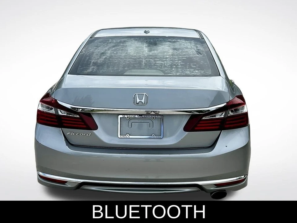 2017 Honda Accord 9th Gen - Image 5 of 12