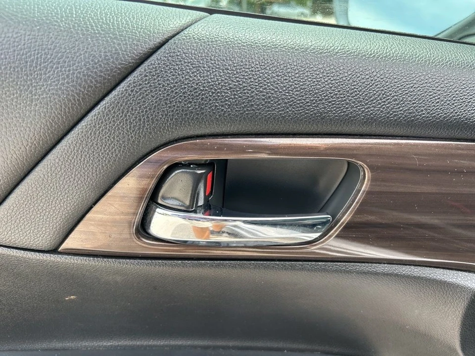 2017 Honda Accord 9th Gen - Image 12 of 12