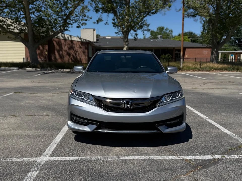 2017 Honda Accord 9th Gen - Image 2 of 15