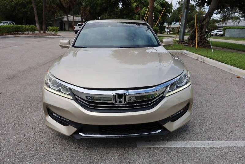 2017 Honda Accord 9th Gen - Image 9 of 21