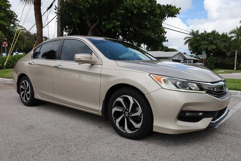 2017 Honda Accord 9th Gen - Image 6 of 21