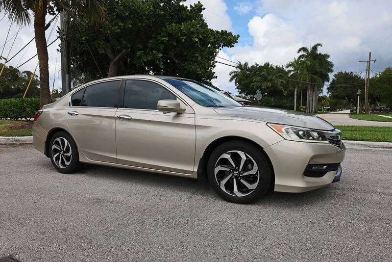 2017 Honda Accord 9th Gen - Image 11 of 21