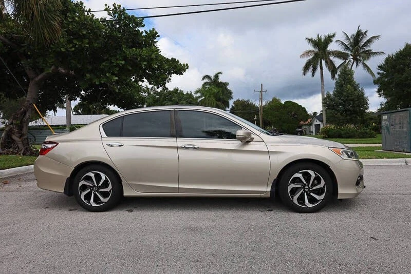 2017 Honda Accord 9th Gen - Image 2 of 21