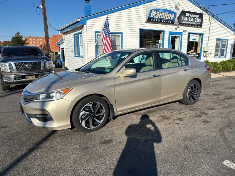 2017 Honda Accord 9th Gen - Image 3 of 12
