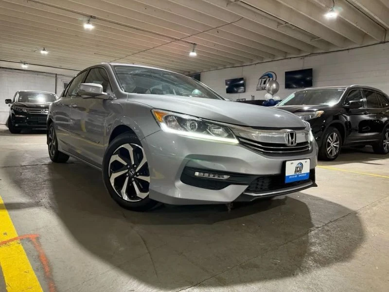 2017 Honda Accord 9th Gen - Image 6 of 12