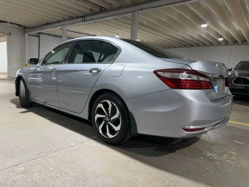 2017 Honda Accord 9th Gen - Image 3 of 12