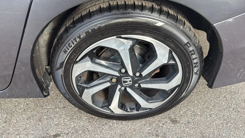 2017 Honda Accord 9th Gen - Image 9 of 12