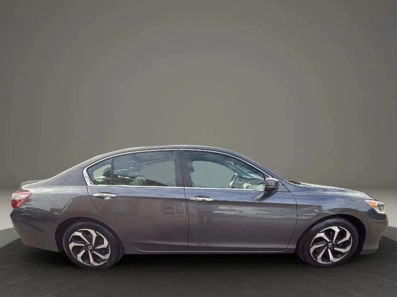 2017 Honda Accord 9th Gen - Image 4 of 12
