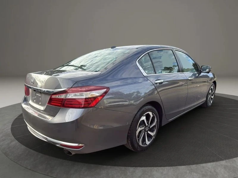 2017 Honda Accord 9th Gen - Image 5 of 12