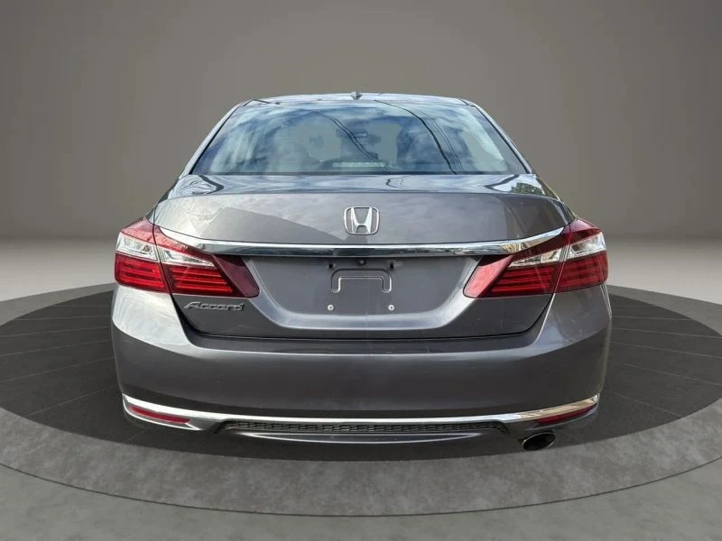 2017 Honda Accord 9th Gen - Image 6 of 12