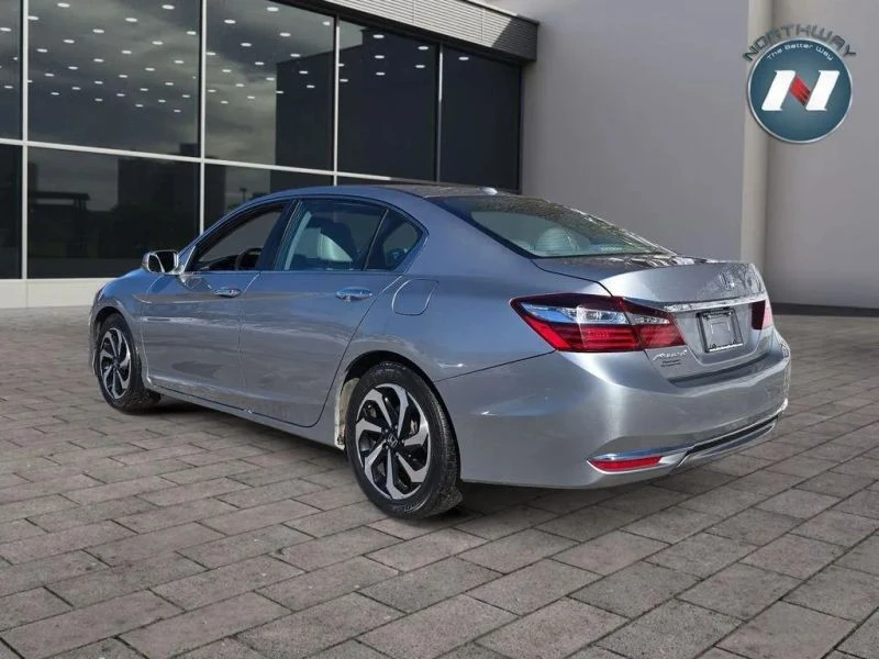 2017 Honda Accord 9th Gen - Image 11 of 12