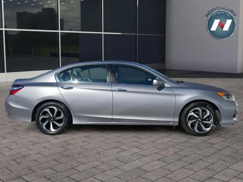 2017 Honda Accord 9th Gen - Image 8 of 12