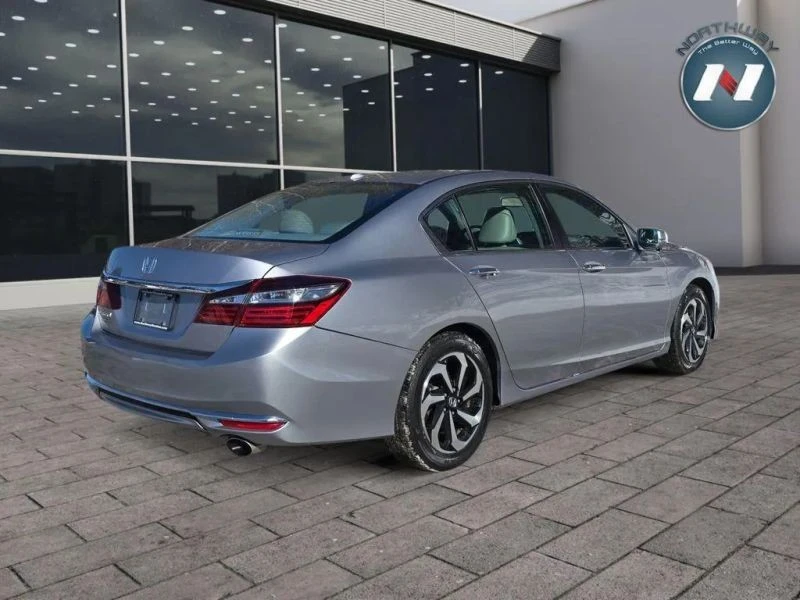 2017 Honda Accord 9th Gen - Image 5 of 12