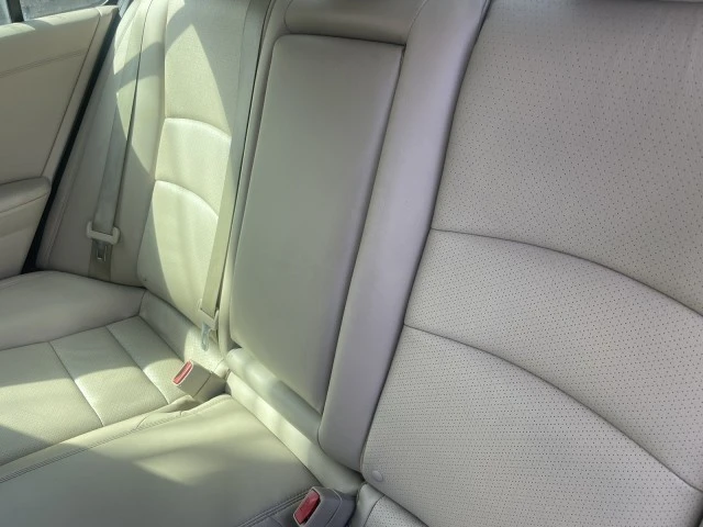 2017 Honda Accord 9th Gen - Image 16 of 21