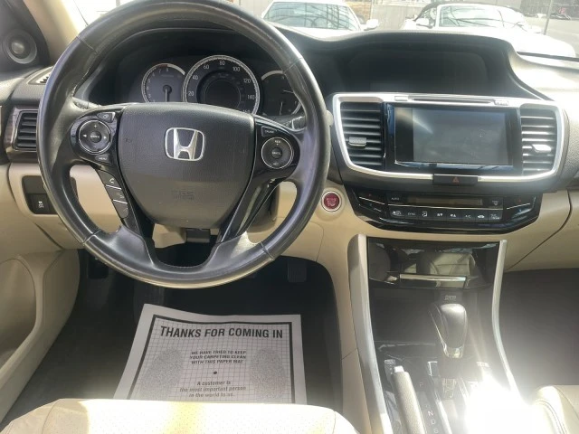 2017 Honda Accord 9th Gen - Image 19 of 21