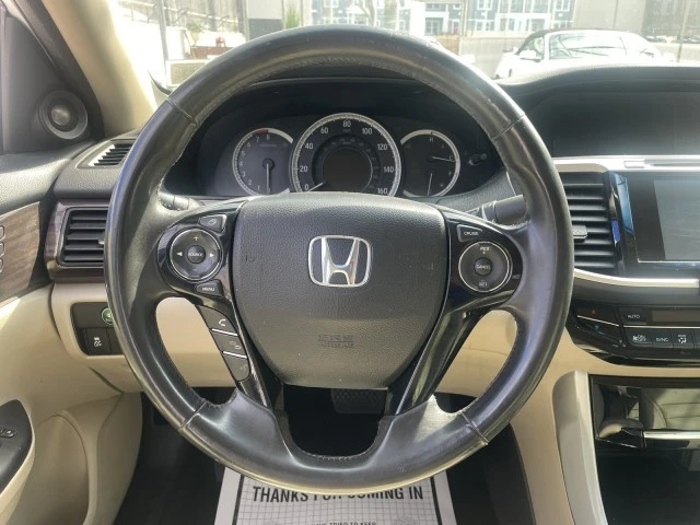 2017 Honda Accord 9th Gen - Image 17 of 21