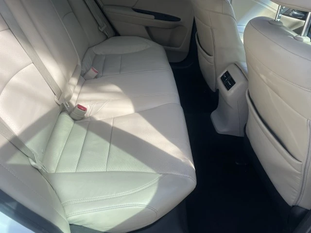 2017 Honda Accord 9th Gen - Image 10 of 21