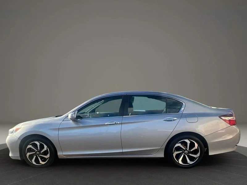2017 Honda Accord 9th Gen - Image 8 of 12