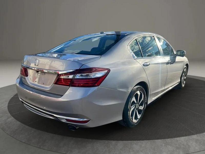 2017 Honda Accord 9th Gen - Image 5 of 12