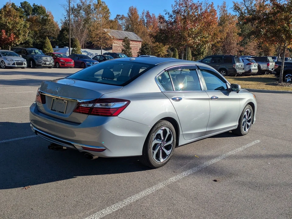 2017 Honda Accord 9th Gen - Image 4 of 12