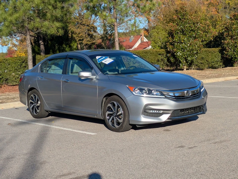 2017 Honda Accord 9th Gen - Image 2 of 12