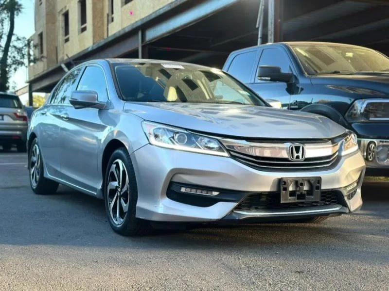 2017 Honda Accord 9th Gen - Image 3 of 12