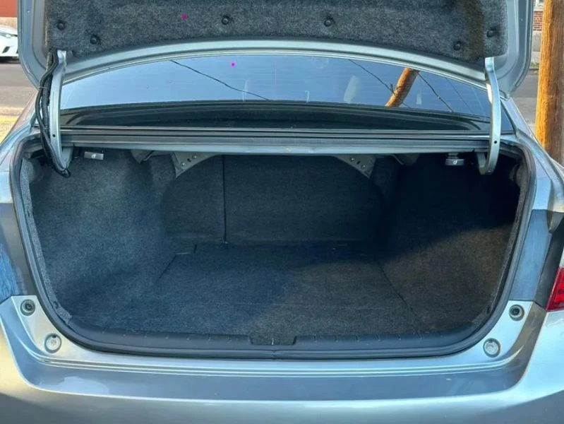 2017 Honda Accord 9th Gen - Image 9 of 12