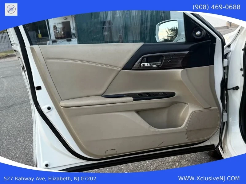 2017 Honda Accord 9th Gen - Image 7 of 12